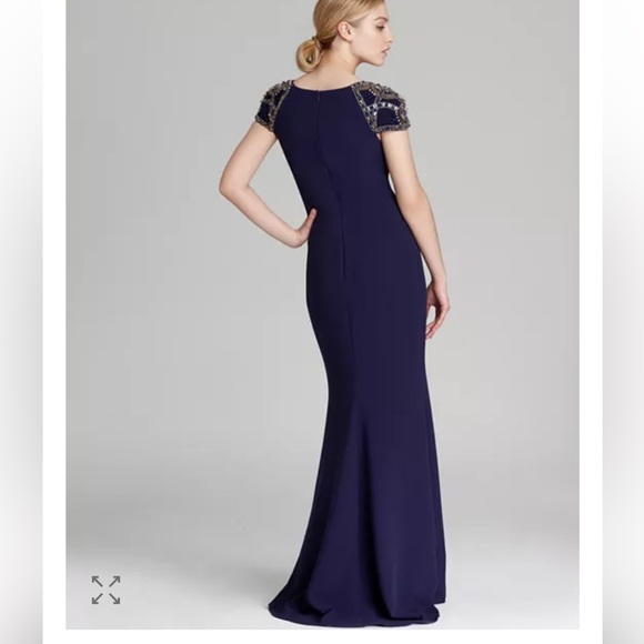 Badgely Mischka Long Navy Blue Evening Gown Size 10 Beaded Cap Sleeve Mini Train - Picture 2 of 11